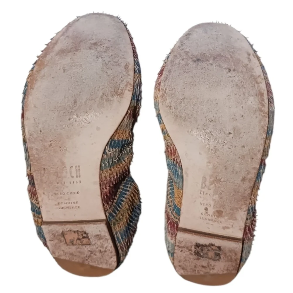 Bloch Textured SuedeTurnshoe Ballet Flats - Picture 13 of 15